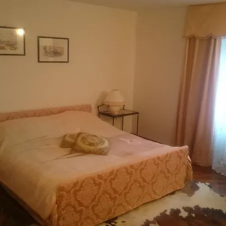 Pino Guest house *